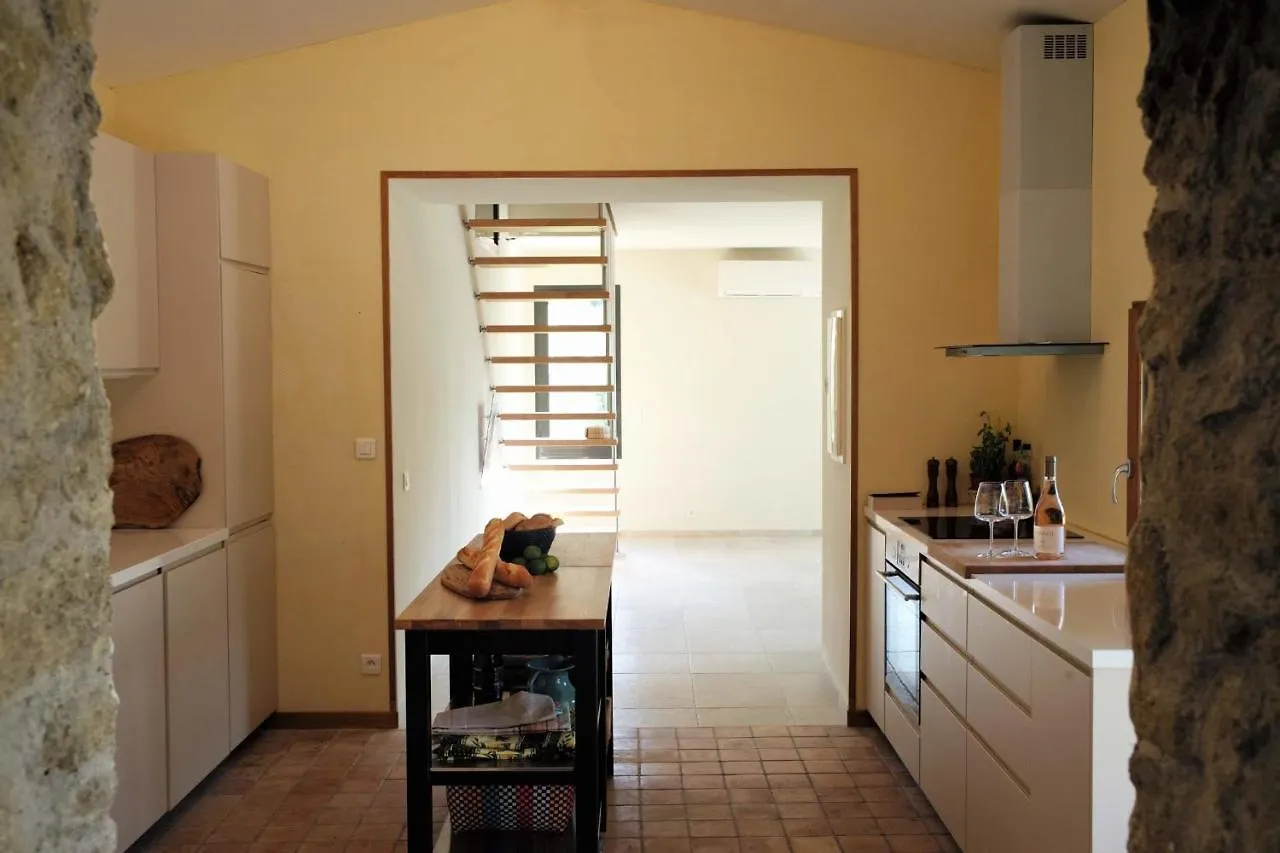 Maison Des Vignes Swimming Pool And Charm In Lauris Holiday home